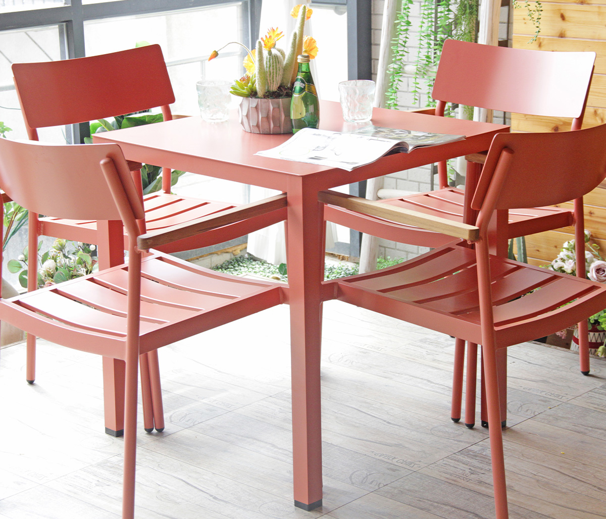 Mesa de comedor Moli - Rojo
