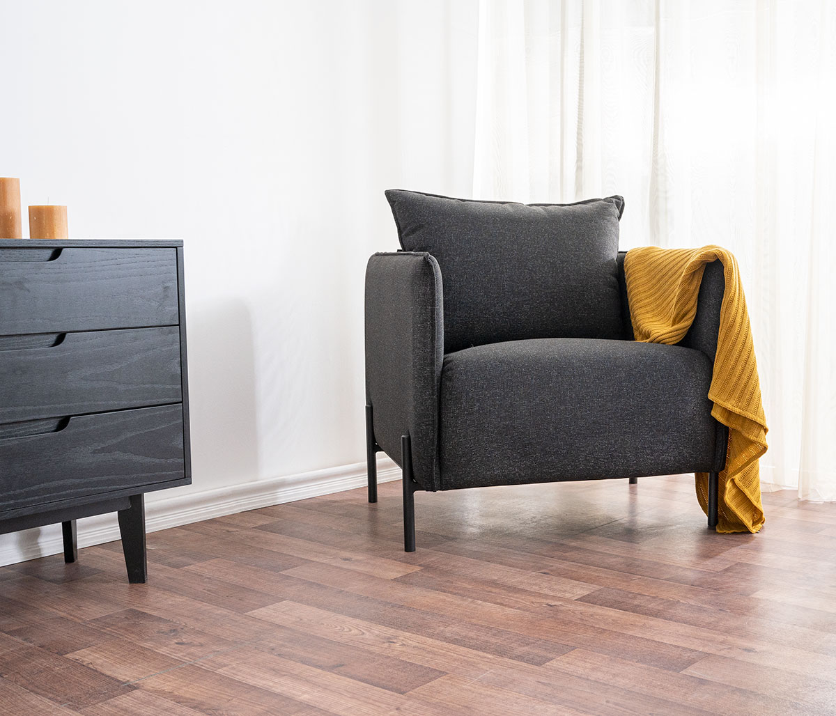 Sillón Lerma pata negra - Negro